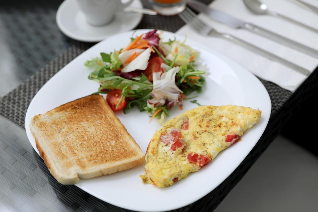Escape To St Julians Bed & Breakfast Saint Julian's Exterior photo